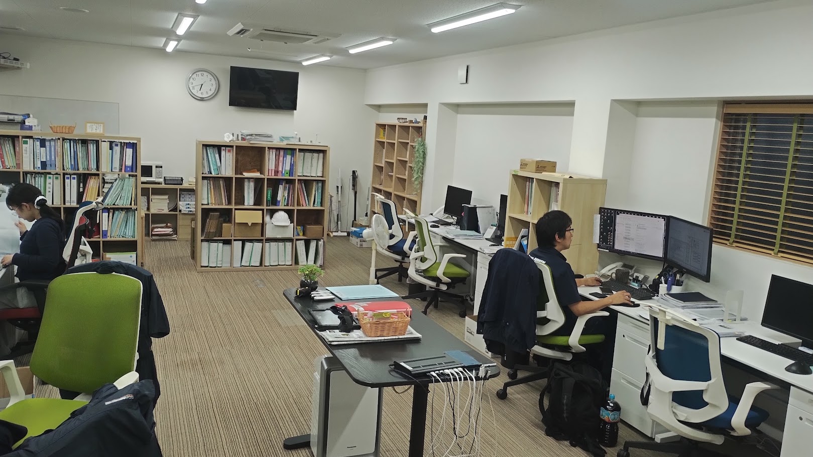 社内のレイアウトを変更しました！